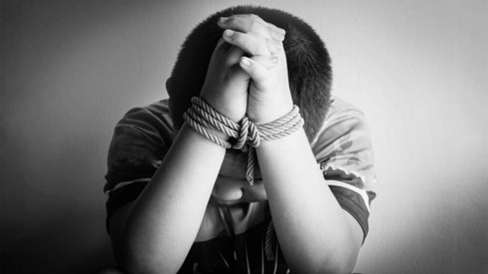 Suman casi 2 mil casos de violencia a niños en La Paz