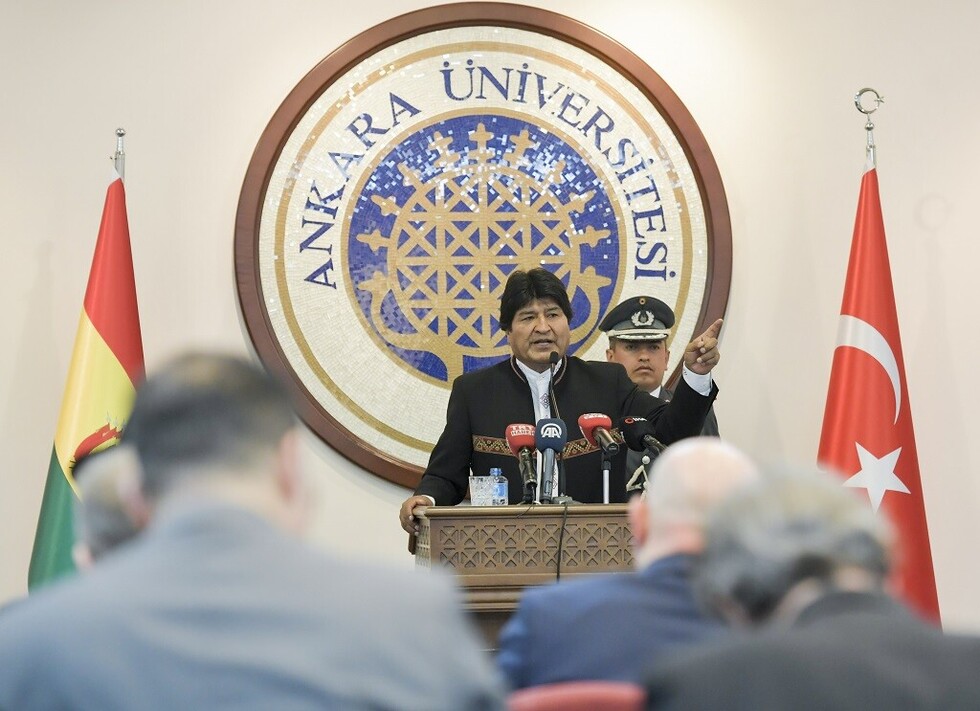 Morales brinda conferencia en la Universidad de Ankara - Turquía