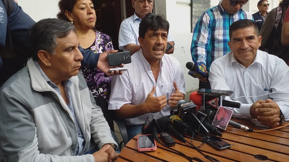 UNIR descarta alianza con el MAS, Carlos Mesa y la familia Paz