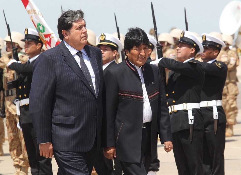 Políticos bolivianos expresan su conmoción por suicidio de Alan García