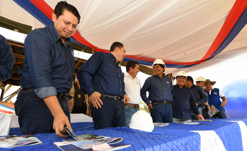 YPFB y Vintage firman tres contratos para negociar exploración y explotación en Tarija