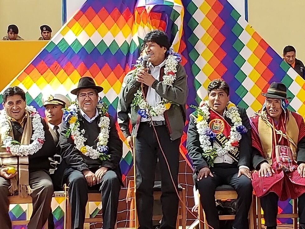 Dirigente campesino pide a Evo gobernar Bolivia hasta que se muera