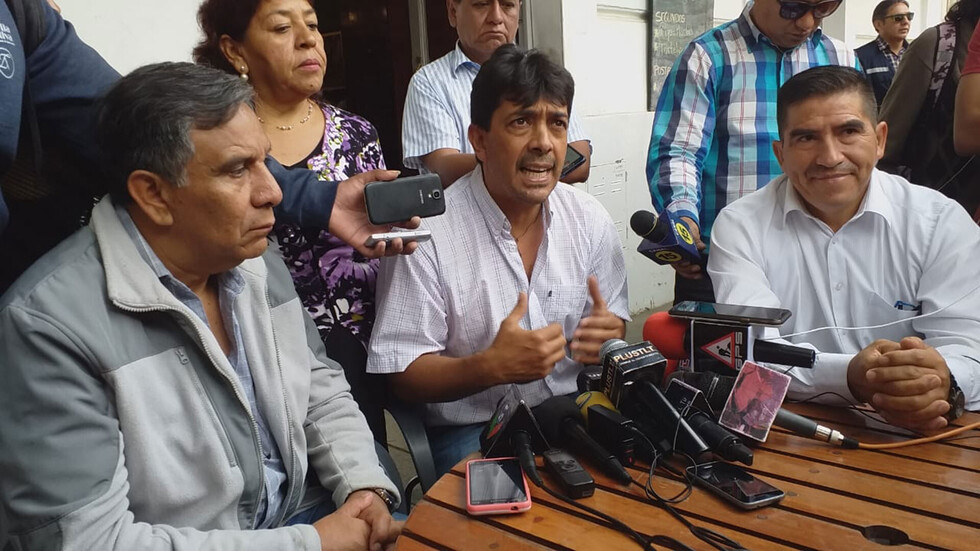 El “alivio” del MAS y la “espantada” de UNIR marcan la semana política