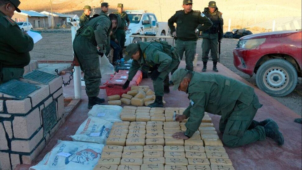 Boliviano llevaba 380 kg de cocaína en Argentina