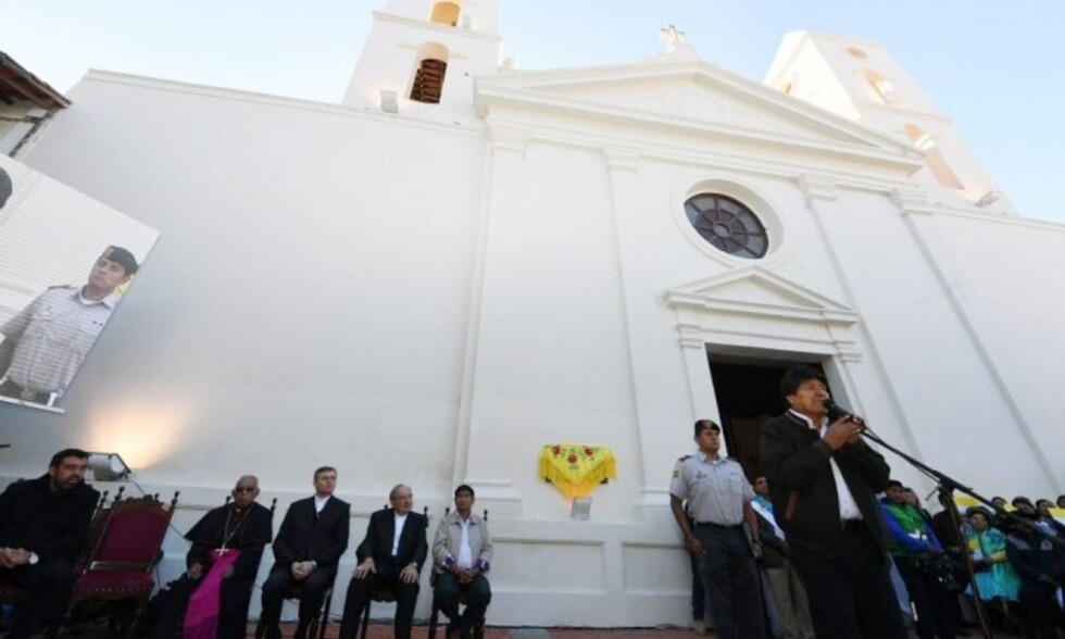 Presidente entrega restauración de iglesia 'Nuestra Señora Inmaculada de la Concepción' en Uriondo
