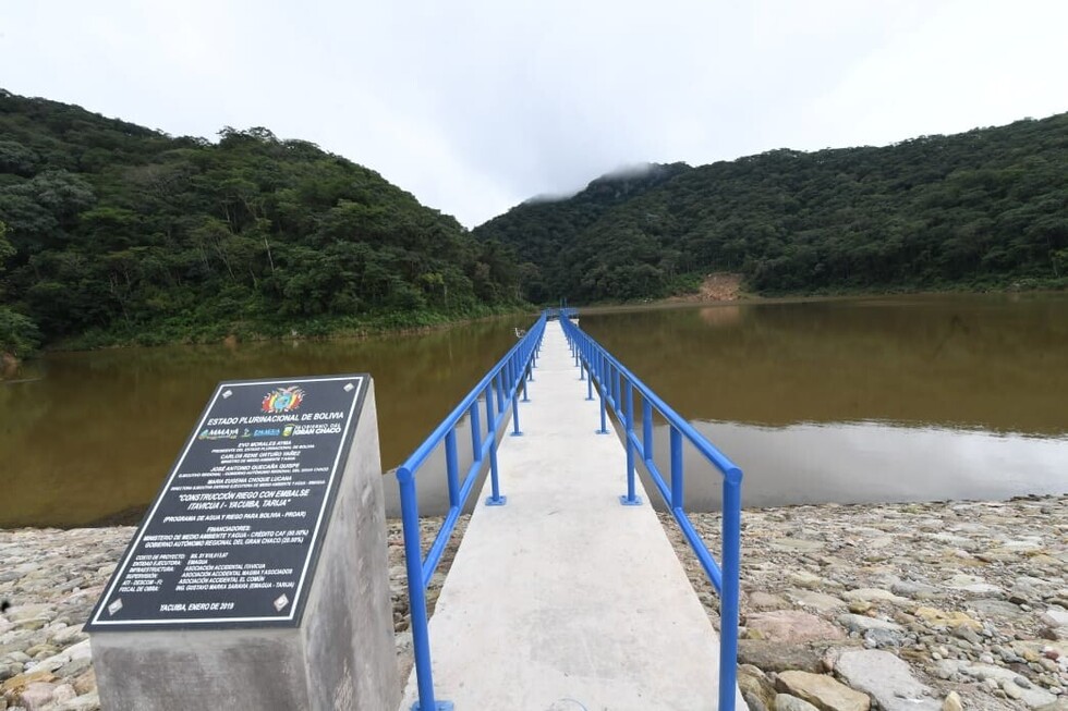 Morales entrega presa de riego en Yacuiba