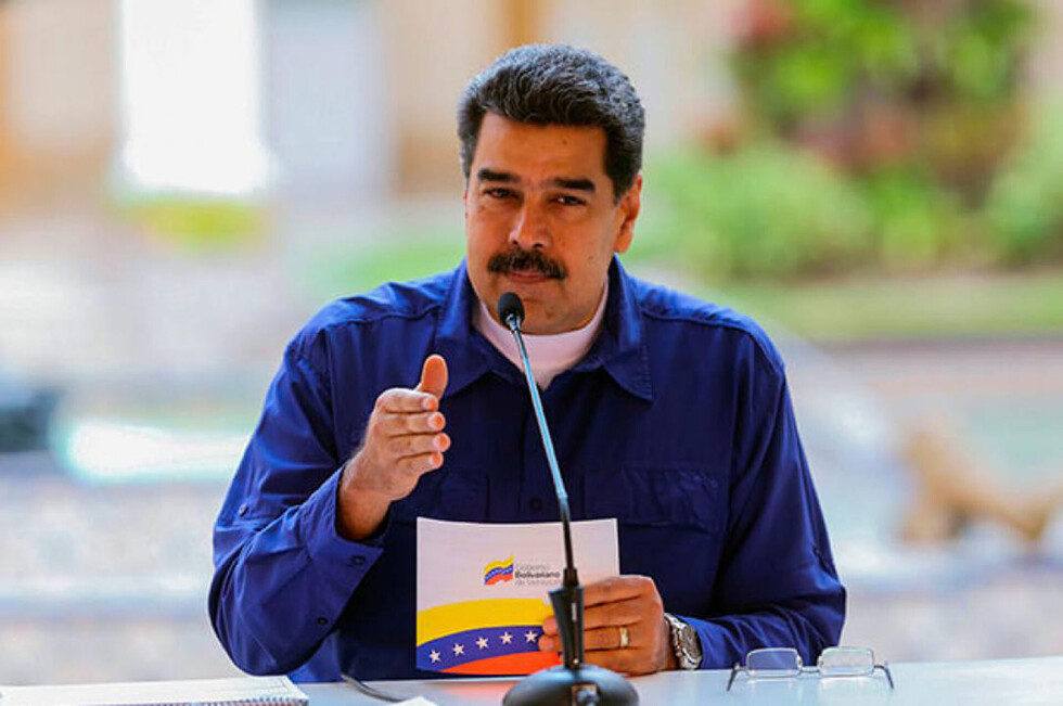 Es "patético" que Leopoldo López convoque una marcha y se refugie
