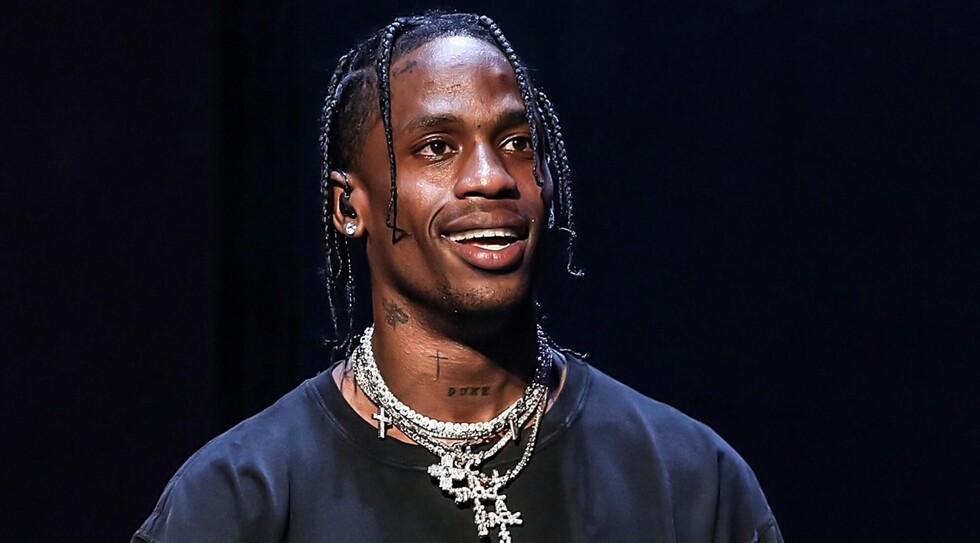 Kylie Jenner  felicitó a Travis y quiere un hijo