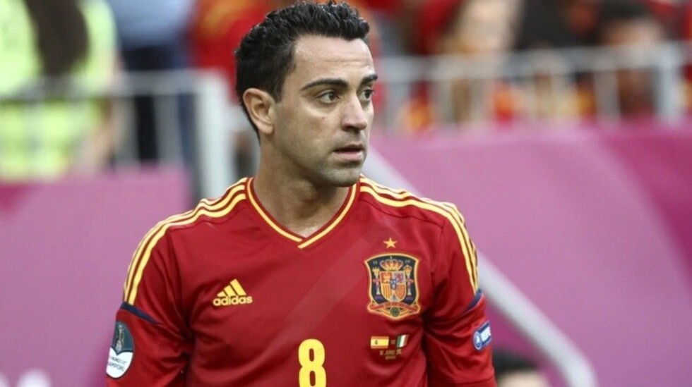 Xavi anunció su “retiro” como jugador de fútbol profesional