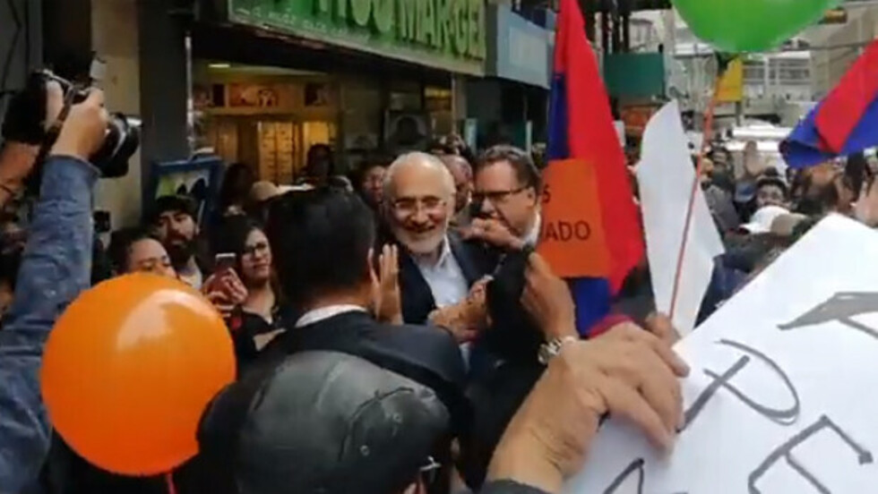 Mesa declara en la Fiscalía por el depósito del excoronel Medina