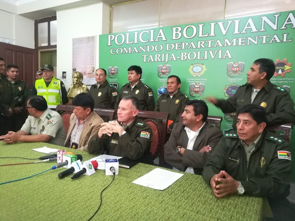 Jefe policial en Tarija y directores de epis se someten a investigación