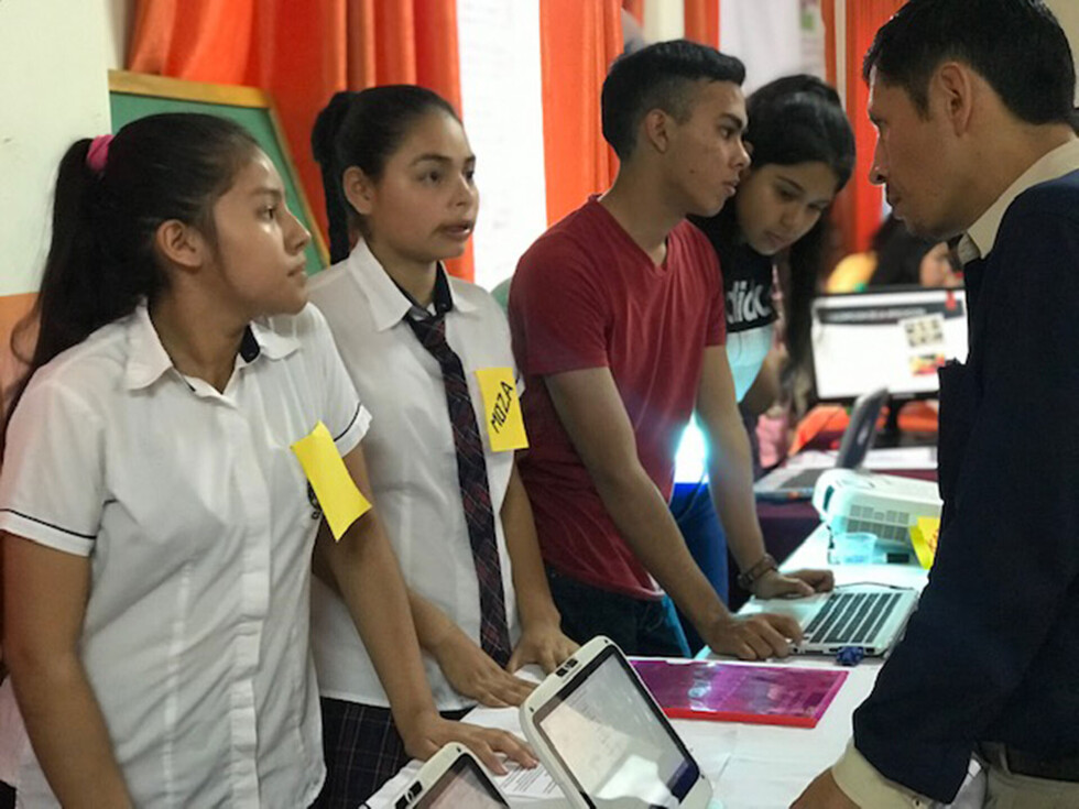 Más de 37 mil estudiantes se capacitaron en programación