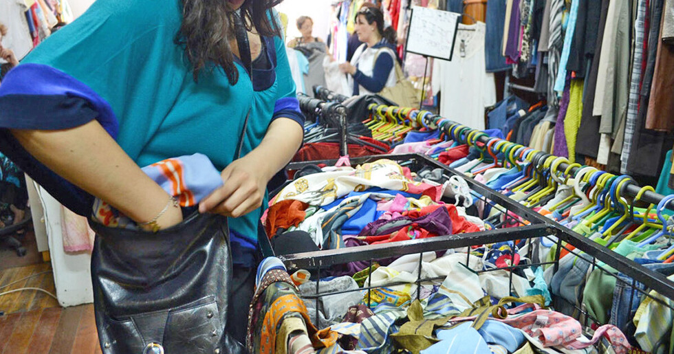 Atrapan a 2 argentinas por robar ropa en Bermejo