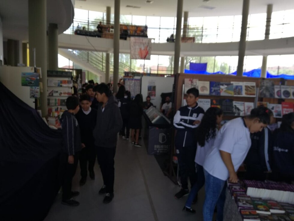 Sugieren más difusión y autores renombrados en las ferias del libro