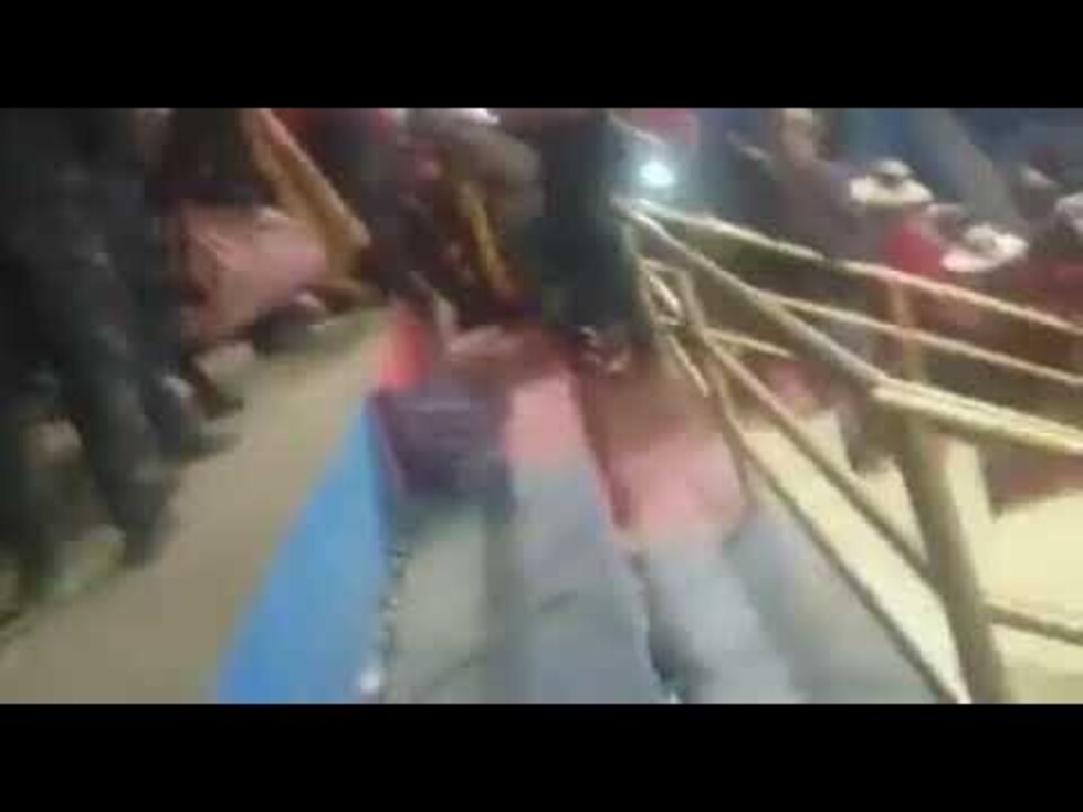 Congreso del MAS terminó a chicotazos y sillazos
