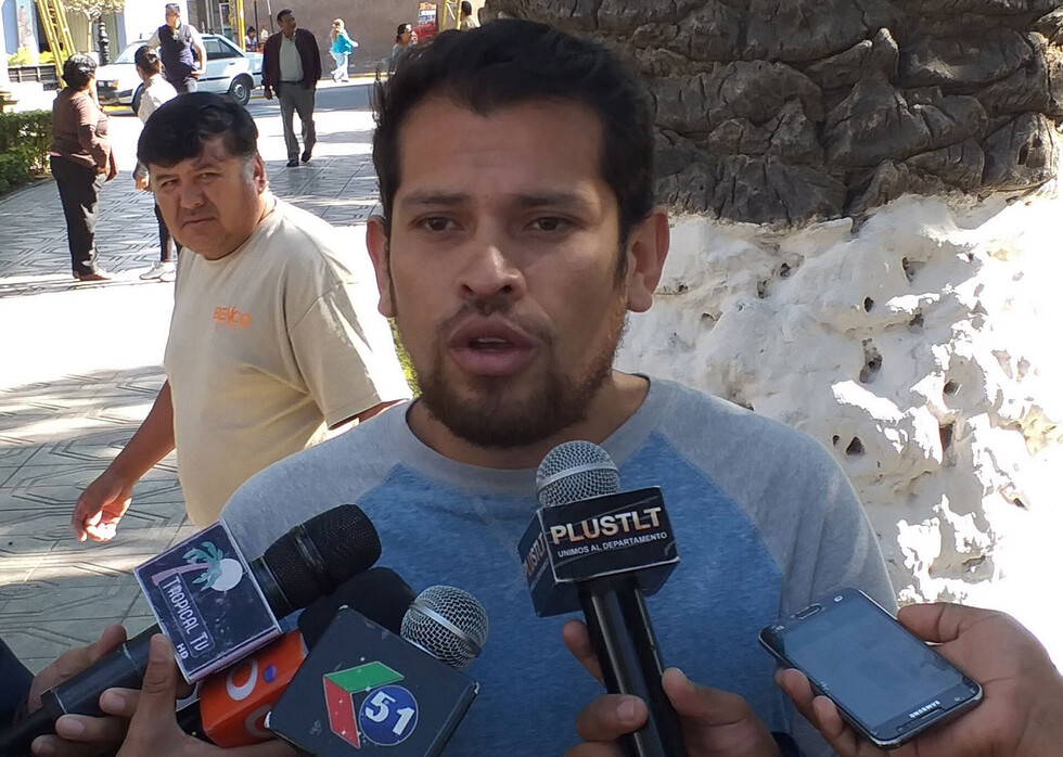 “Se taponan muchas generaciones por políticos que llevan 20, 25 años ejerciendo”