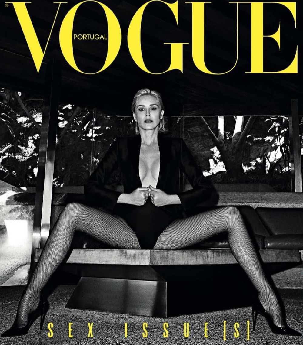 Sharon Stone  posa topless  a sus 61 años