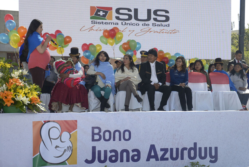 Morales celebra 10 años del bono Juana Azurduy