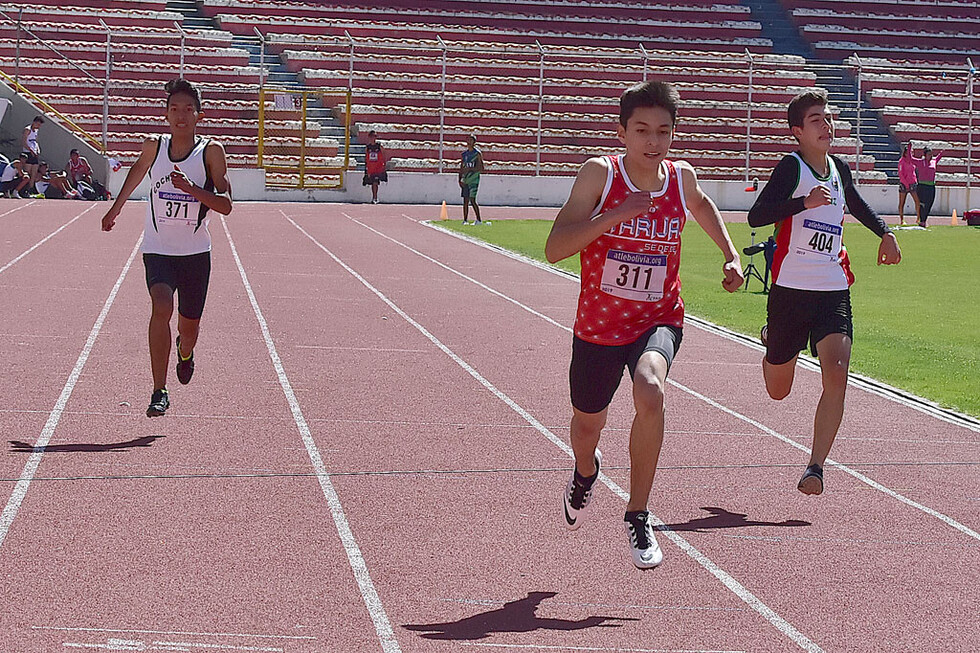 Tarija U-18 mandó en el nacional de atletismo