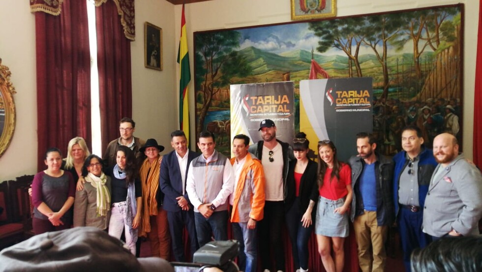 Grupo de Influencers llega a Tarija para promocionar en redes sociales sitios turísticos y gastronomía tarijeña