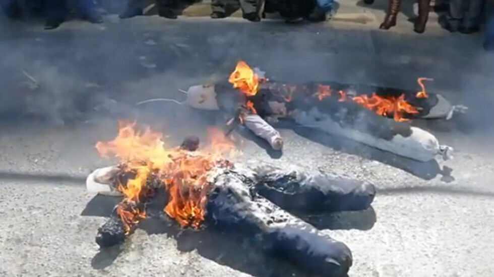 Choferes protestan de “bronca” con sus dirigentes