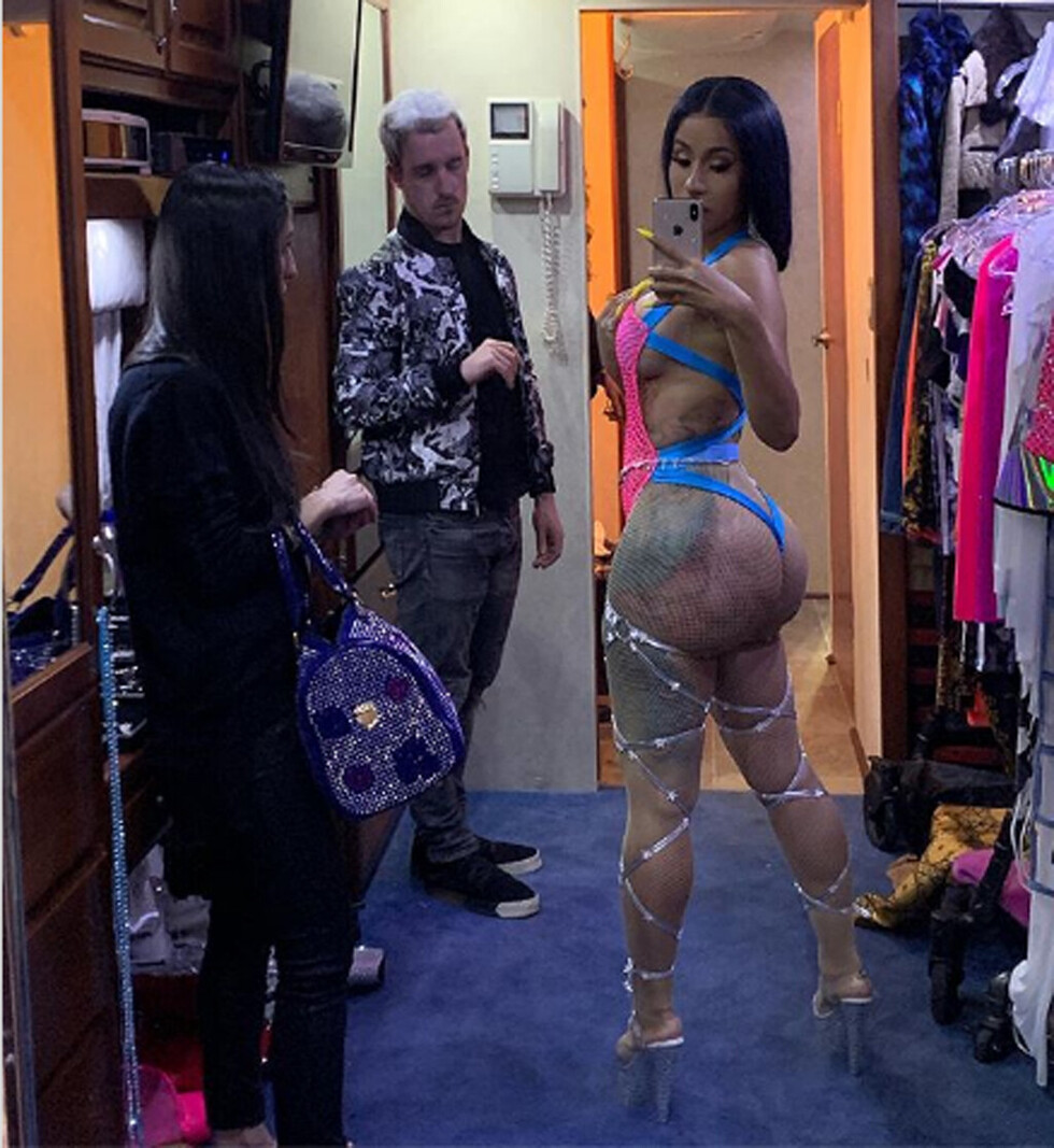 Cardi B mostró  su lencería  de “Hustlers”