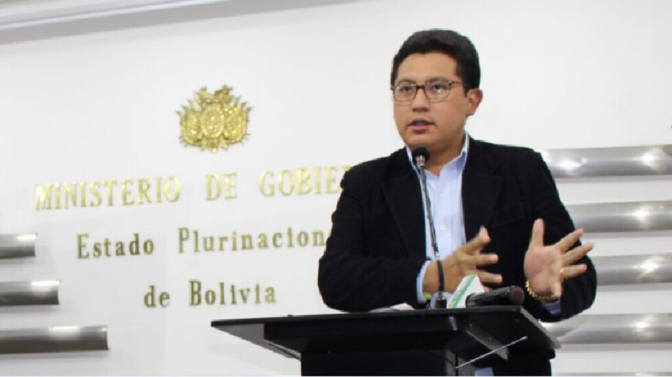 Dan baja definitiva a policía que violó a niña