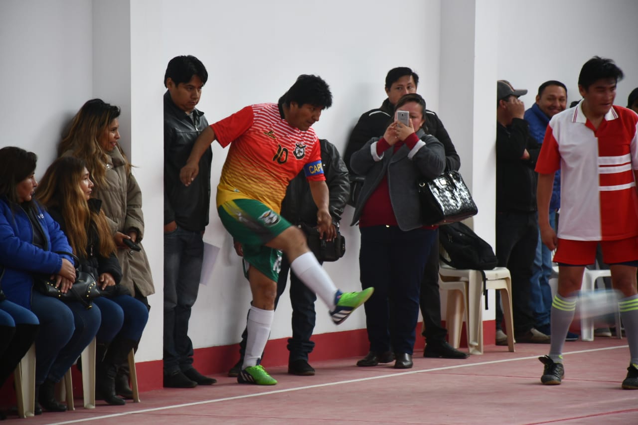 Evo Morales, su postverdad y su permanente batalla con la prensa