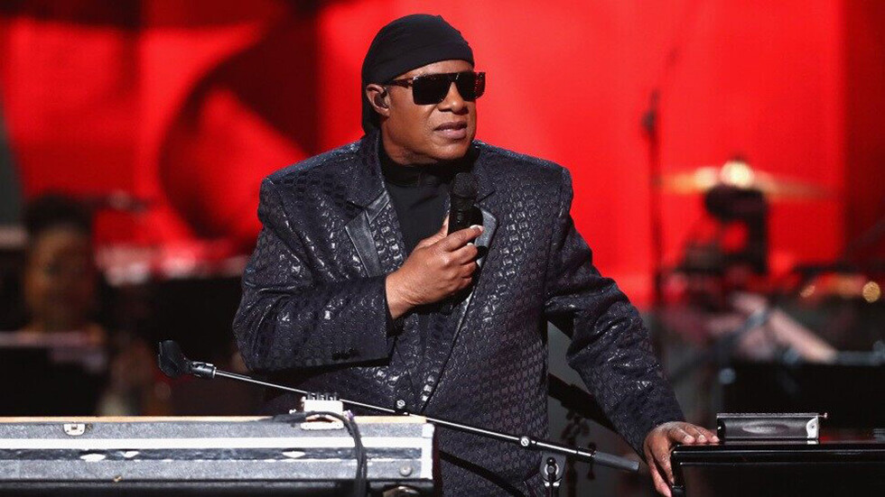 Stevie Wonder dice que  le trasplantarán un riñón