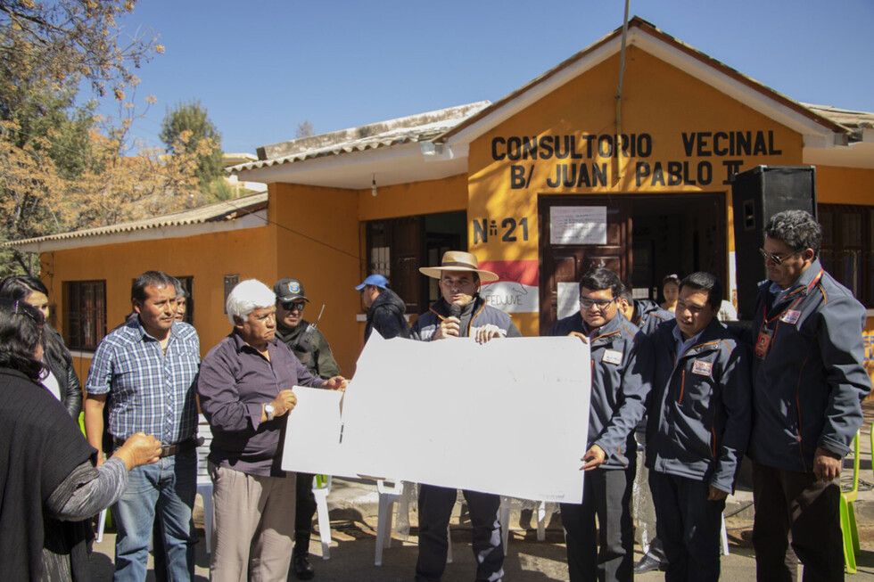 Emat y voluntarios limpian 2 quebradas de Tarija