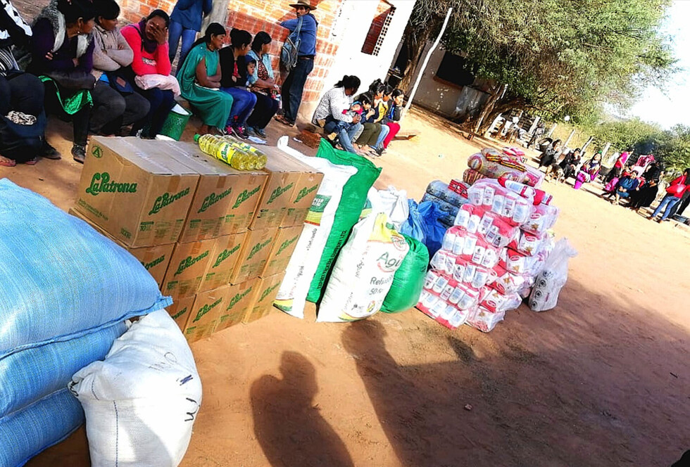 Indígenas afectados por riadas reciben víveres