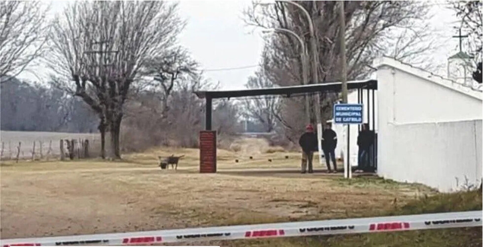 Matan a adolescente y lo tiran al cementerio