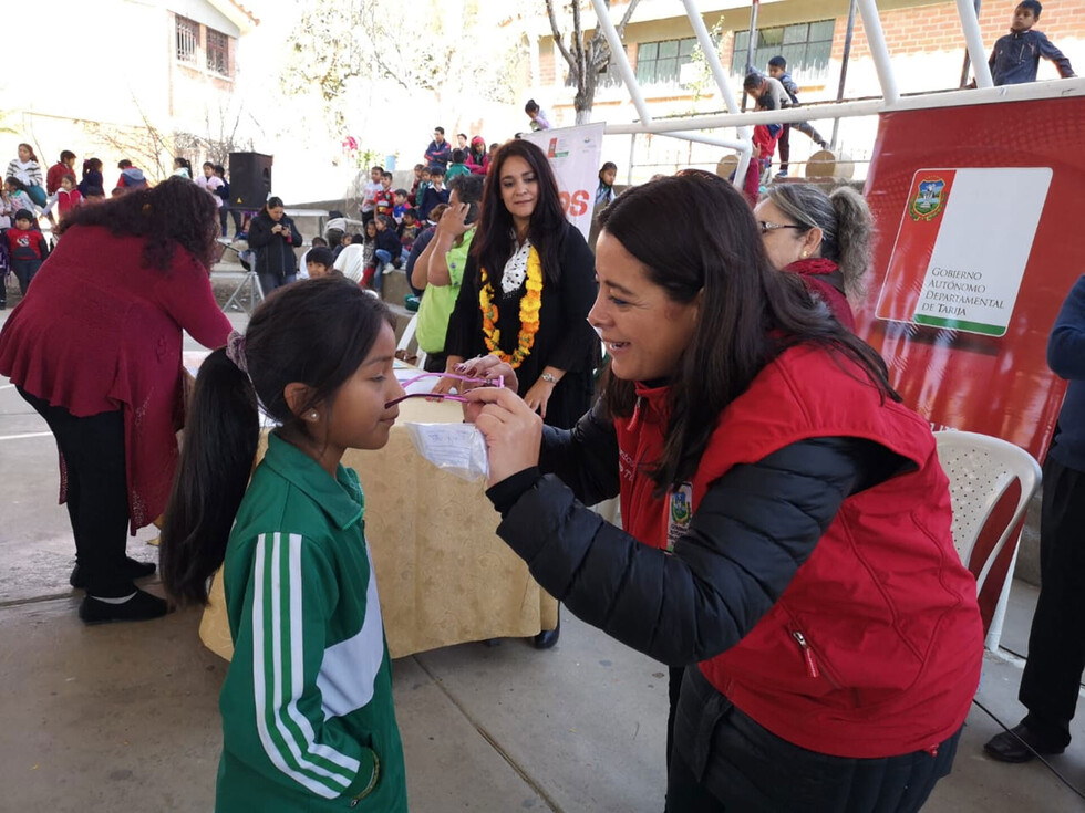 “Ojitos de luz” benefició a  500 niños de San Lorenzo