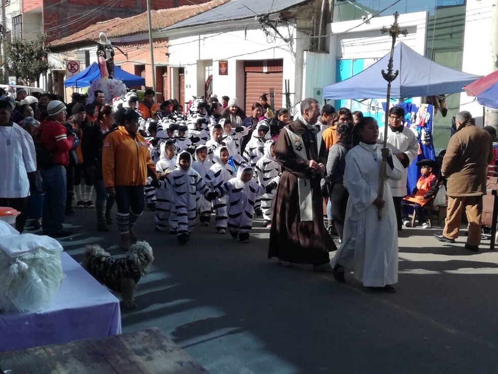 La tradición chapaca sigue, inició fiesta de la miniatura