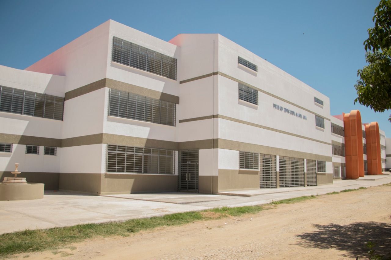 Morales y Paz entregan unidad educativa Santa Ana a 1680 estudiantes en Tarija