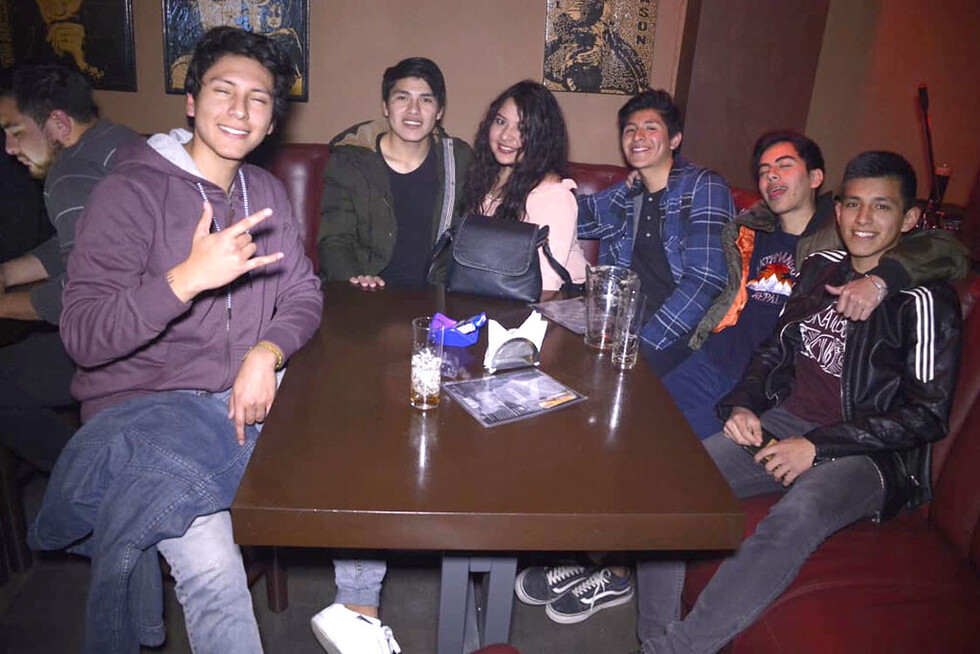 Buen rock con los amigos