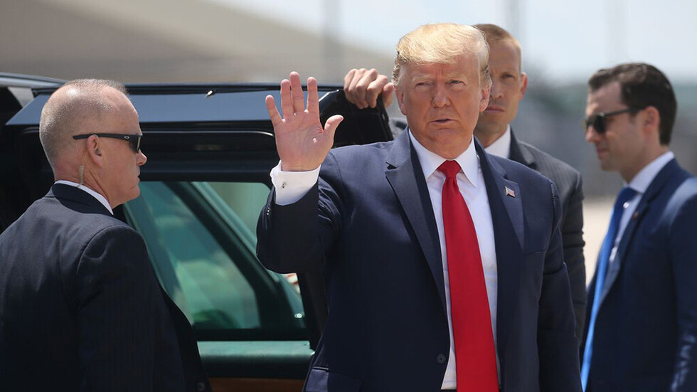 Bajo críticas, Trump visita Ohio tras los tiroteos