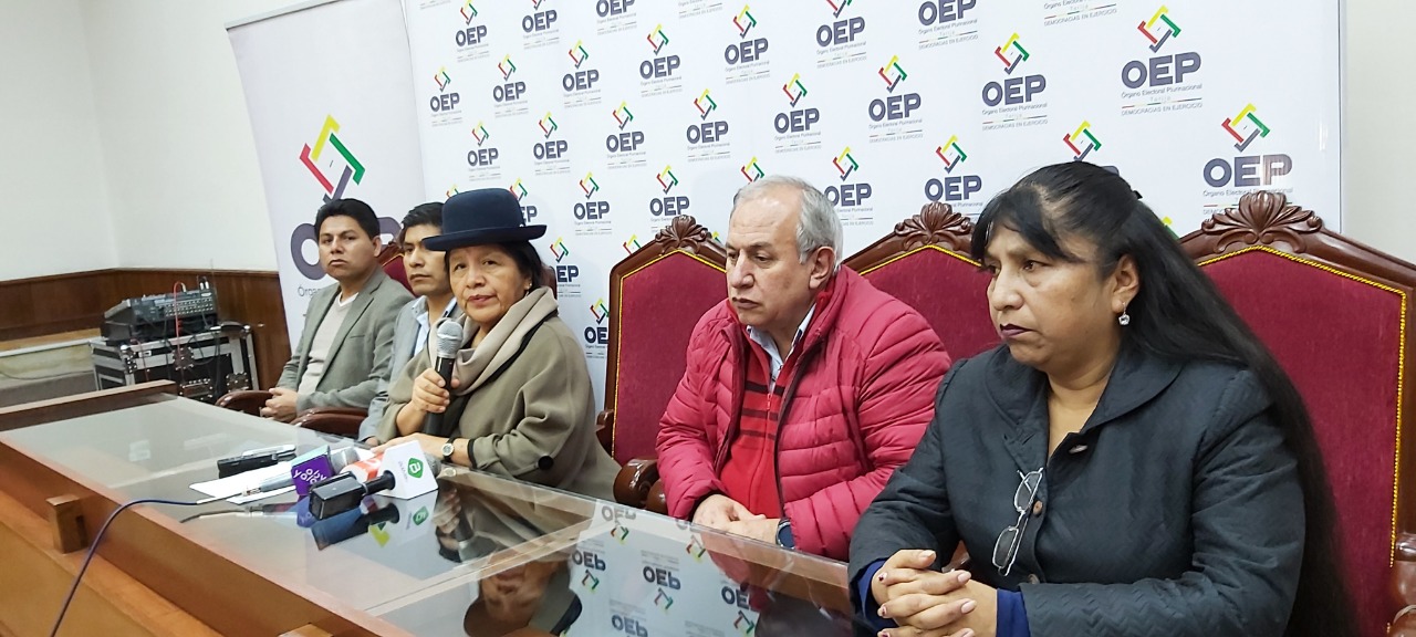 TSE permite sustituir candidatos, BDN y PDC analizan los perfiles