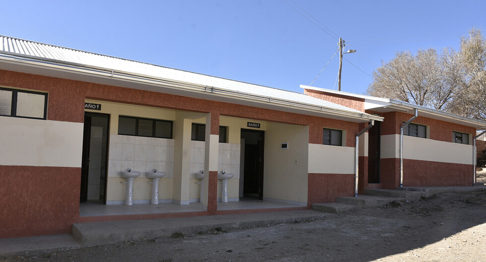 Alcaldía trabaja en la construcción de ambientes para unidad educativa de la comunidad Canchones - Tarija