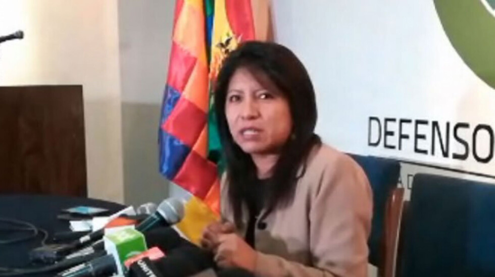 Denuncian a la Defensora del Pueblo por acoso