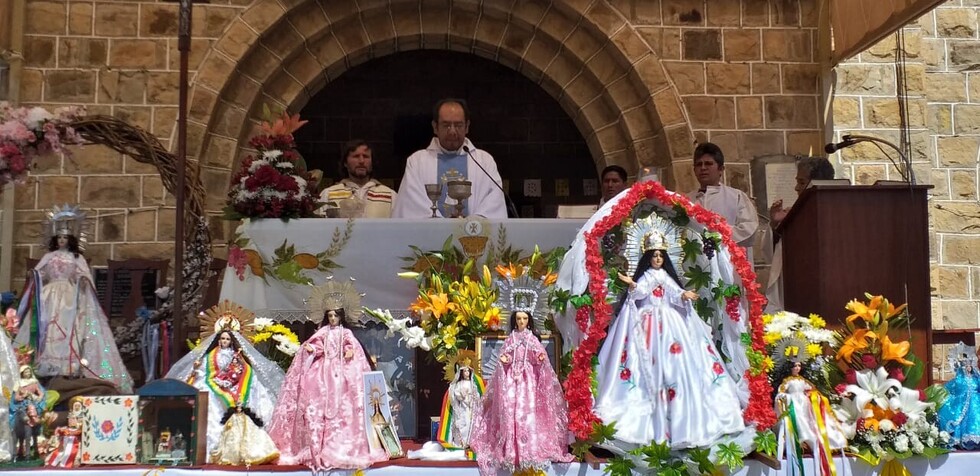 Feligreses inician visita al Santuario de la Virgen de Chaguaya de Tarija (Fotos)