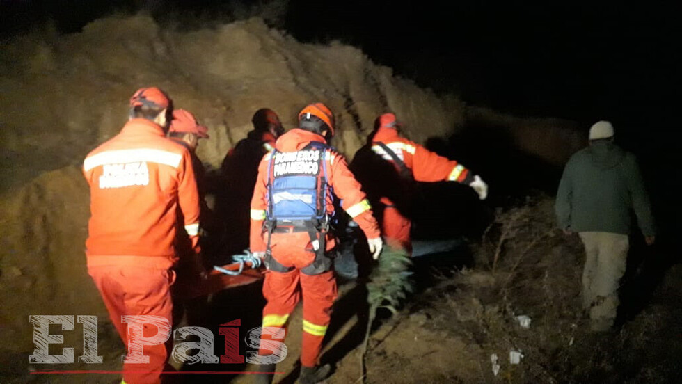 Bomberos rescatan a joven que intentó suicidarse en Tarija
