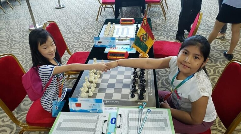 Mollo logra su primera victoria en el Mundial de Ajedrez