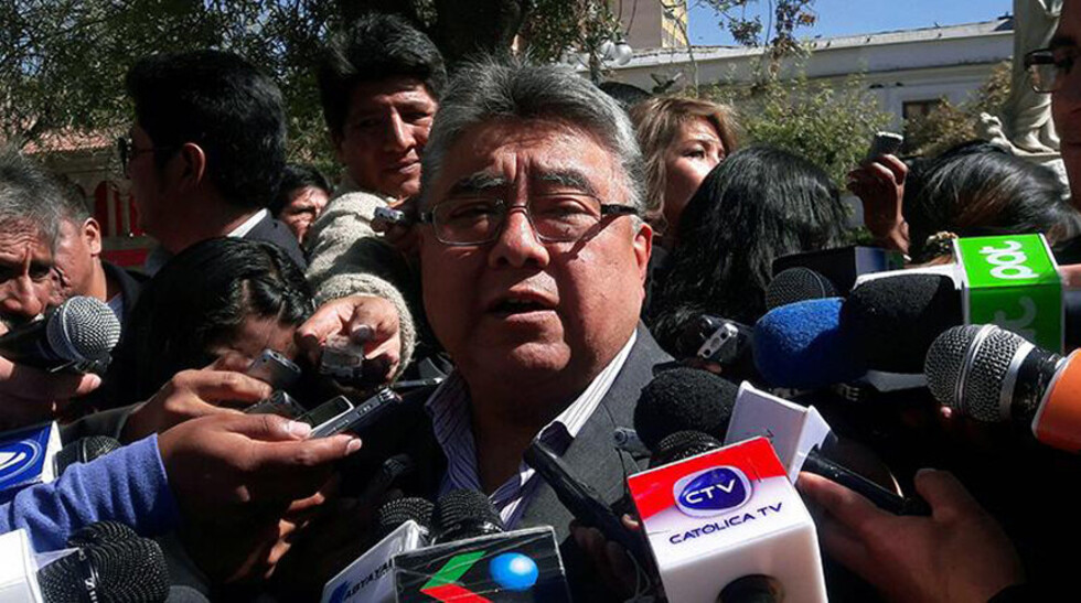 Trabajadores de la mina Huanuni paran actividades