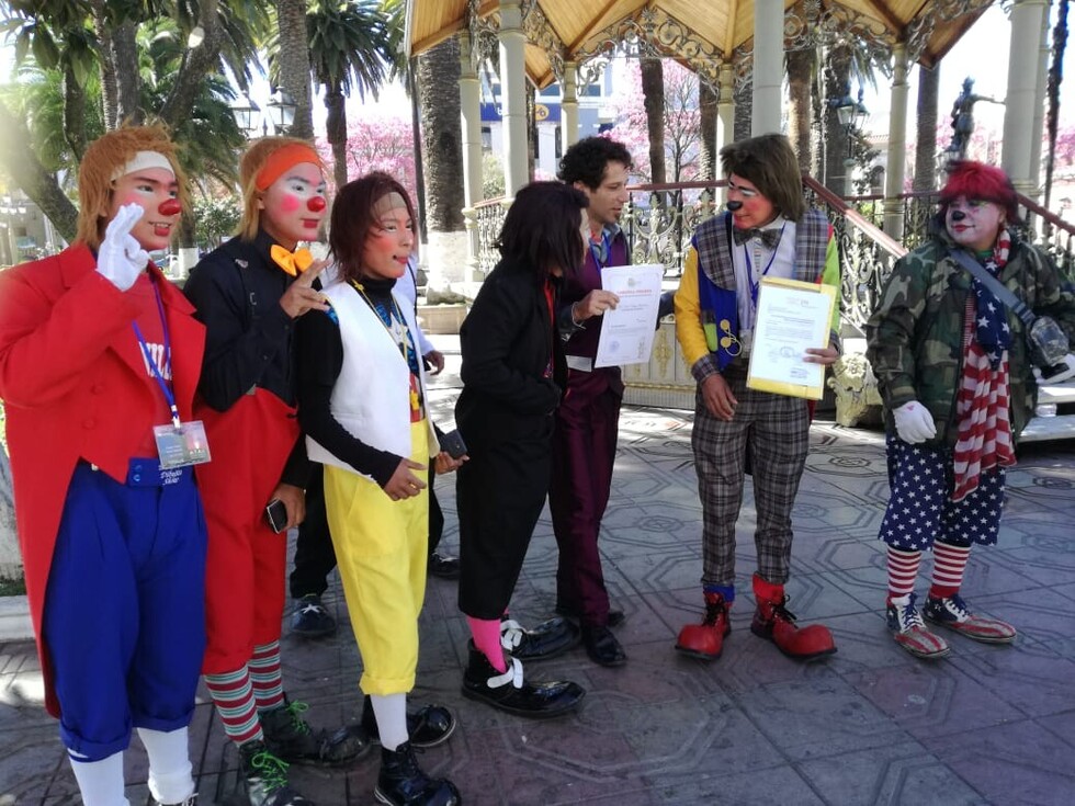 Payaso seguro; el gremio se “formaliza” en Tarija