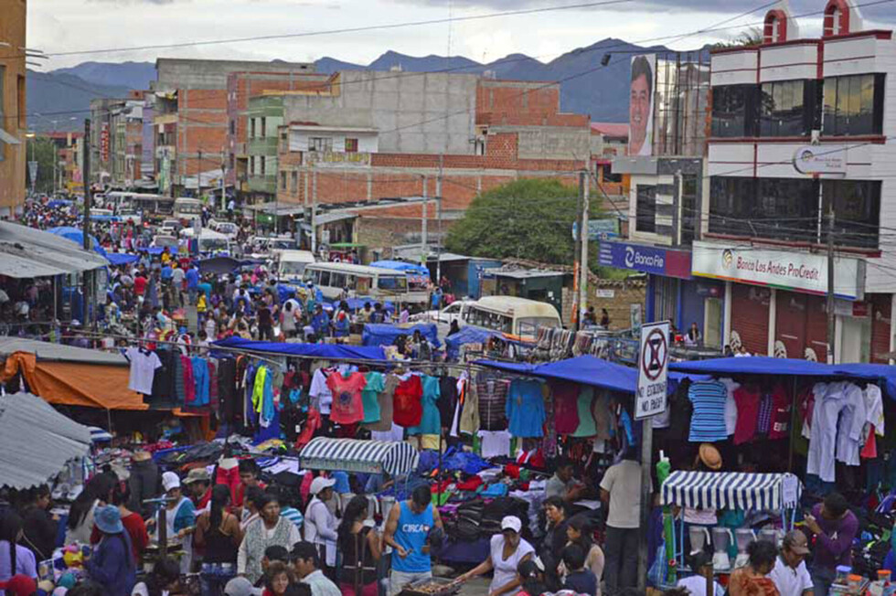 Oferta de productos de contrabando se duplicaron en mercados de Tarija