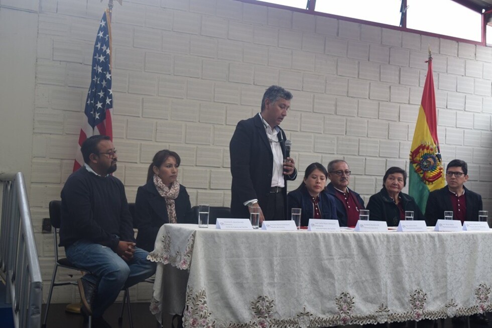 CBA y colegio Felipe Palazón de Tarija establecen alianza para el aprendizaje del idioma inglés