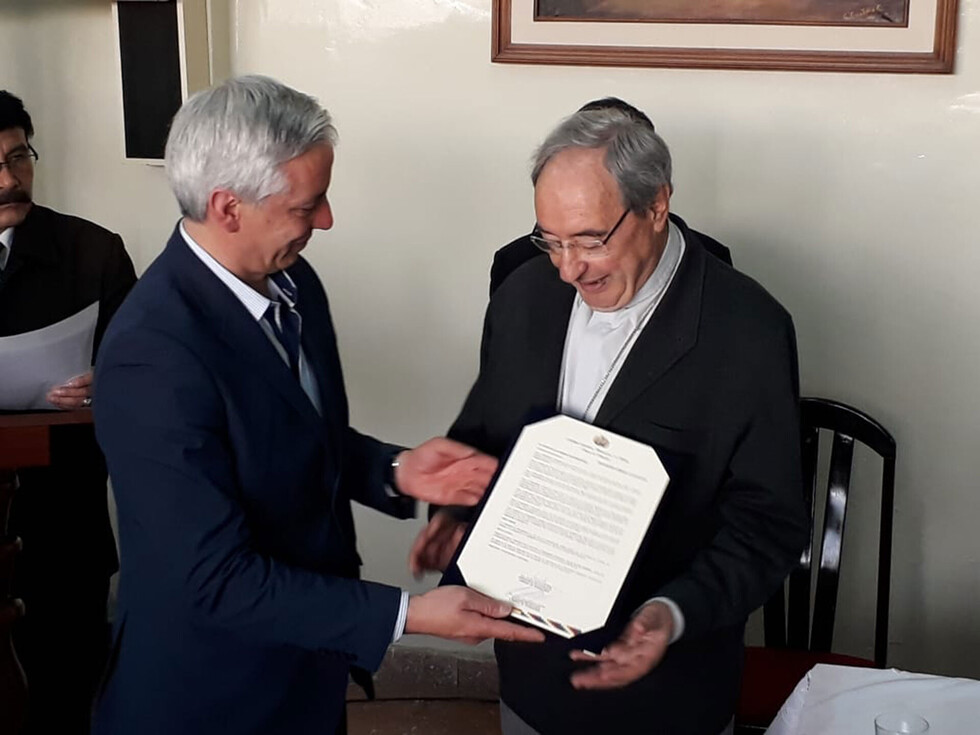 García Linera destaca labor del obispo Javier del Río