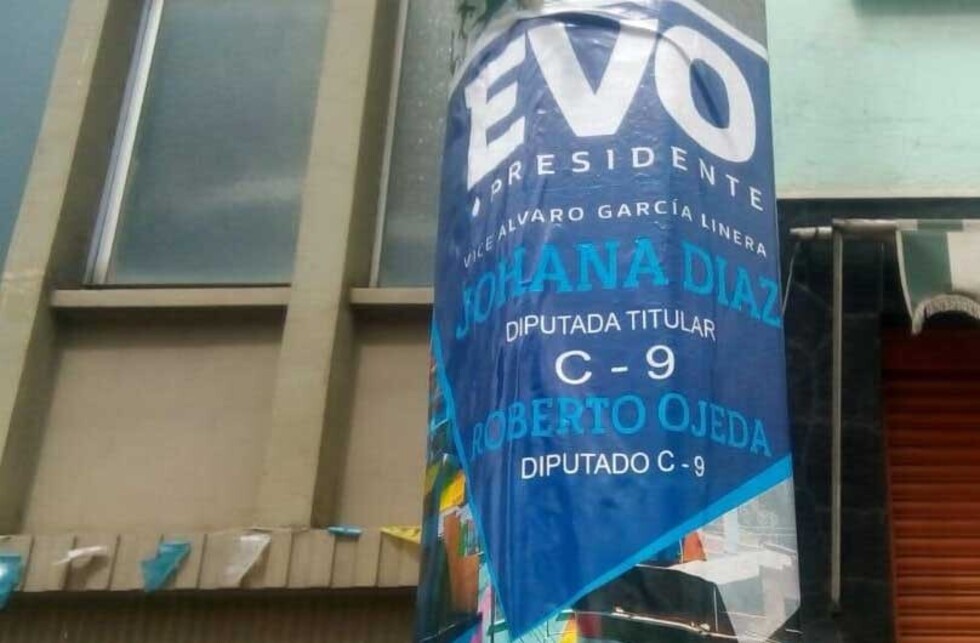 Multan con Bs127.000 al MAS por ensuciar con propaganda