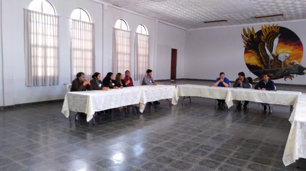Morales en reunión con cívicos de Tarija, promete obras y dice "lo pasado pisado"